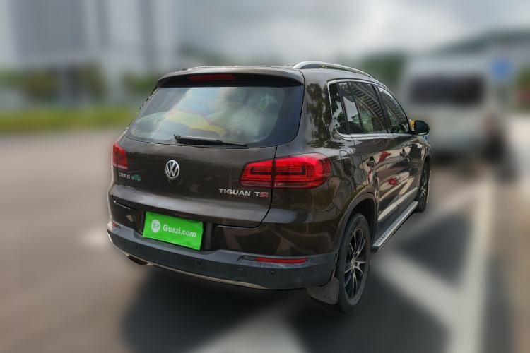 Used Volkswagen Tiguan 2015 1.8TSI Automatic Two-Wheel Drive Luxury Model Rear Right 45 Deg