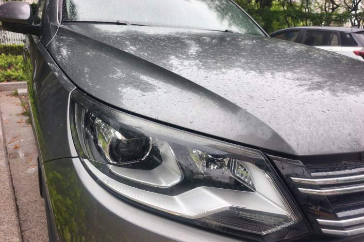 Used Volkswagen Tiguan 2015 1.8TSI Automatic Two-Wheel Drive Comfort Edition Right Front Headlight
