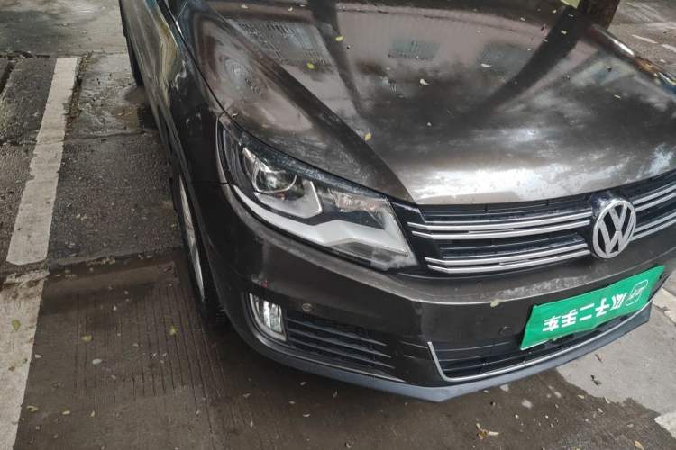 Used Volkswagen Tiguan 2015 1.8TSI Automatic Two-Wheel Drive Comfort Edition Right Front Headlight