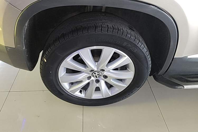 Used Volkswagen Tiguan 2015 1.8TSI Automatic Two-Wheel Drive Luxury Model Right Rear Wheel Hub