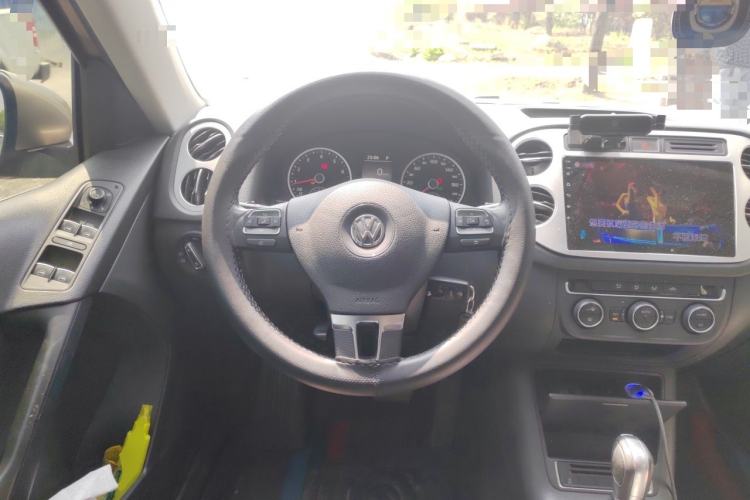 Used Volkswagen Tiguan 2015 1.8TSI Automatic Two-Wheel Drive Comfort Edition Steering Wheel