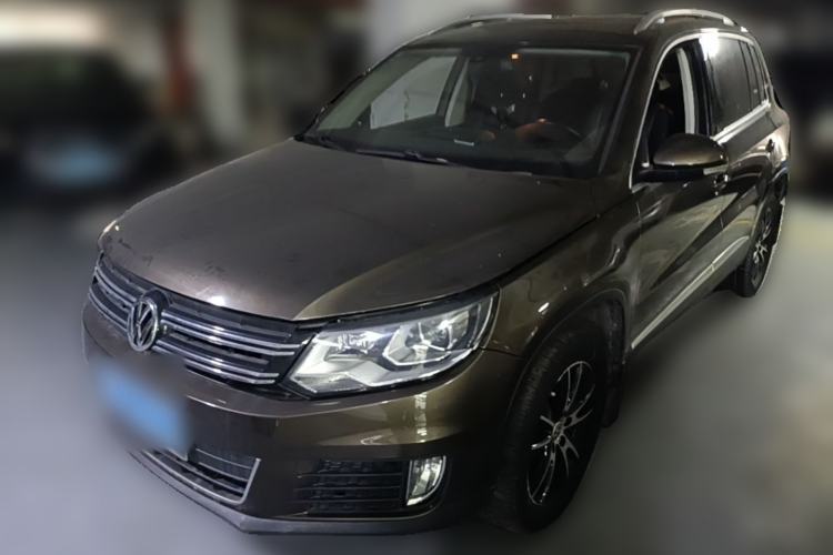 Used Volkswagen Tiguan 2015 1.8TSI Automatic Two-Wheel Drive Luxury Model Guazi used car, China used car export, Used car for sale, Used  cars, Cheapest cars for sale