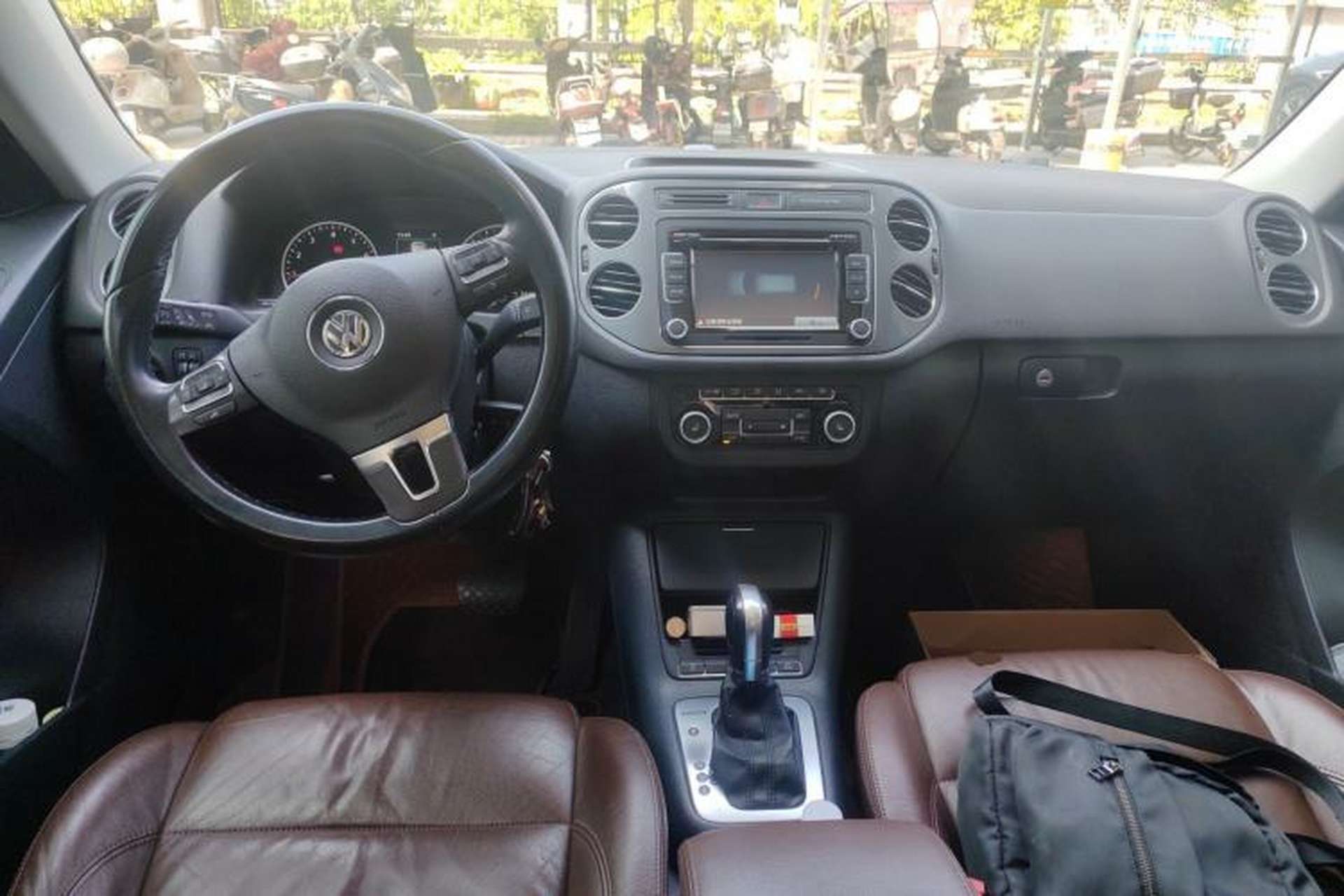 Used Volkswagen Tiguan 2015 2.0 TSI Comfort Edition Center Console
