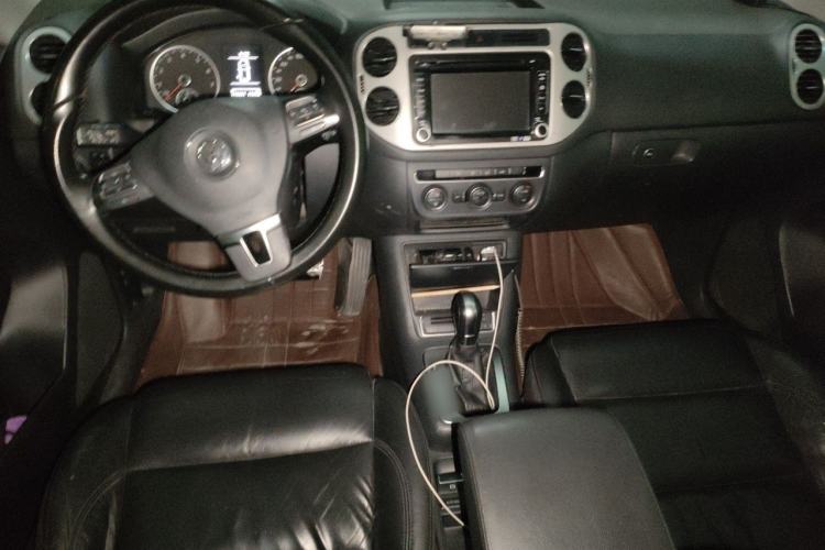Used Volkswagen Tiguan 2015 1.8TSI Automatic Two-Wheel Drive Comfort Edition Center Console