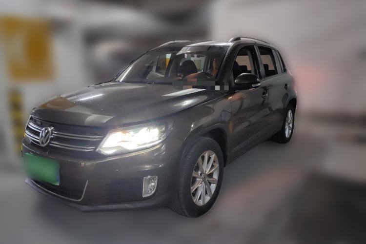 Used Volkswagen Tiguan 2015 1.8TSI Manual Two-Wheel-Drive Limited Edition Guazi used car, China used car export, Used car for sale, Used  cars, Cheapest cars for sale