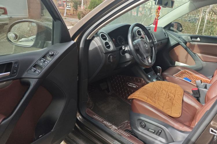 Used Volkswagen Tiguan 2015 1.8TSI Automatic All-Wheel-Drive Luxury Model Driver Seat