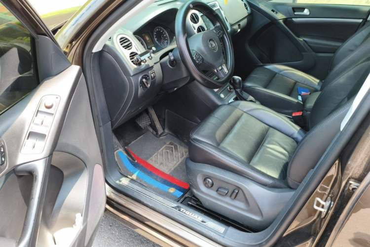 Used Volkswagen Tiguan 2015 1.8TSI Automatic Two-Wheel Drive Luxury Model Driver Seat
