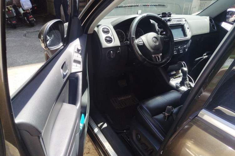 Used Volkswagen Tiguan 2015 1.8TSI Automatic Two-Wheel Drive Comfort Edition Driver Seat