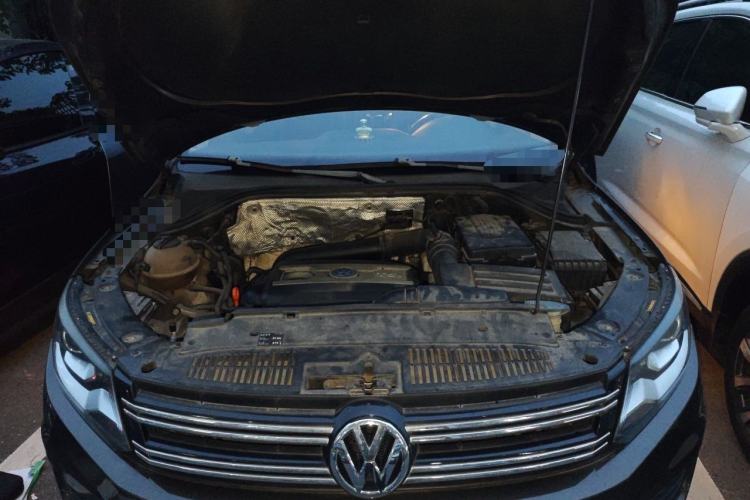 Used Volkswagen Tiguan 2015 1.8TSI Automatic Two-Wheel Drive Luxury Model Engine Bay