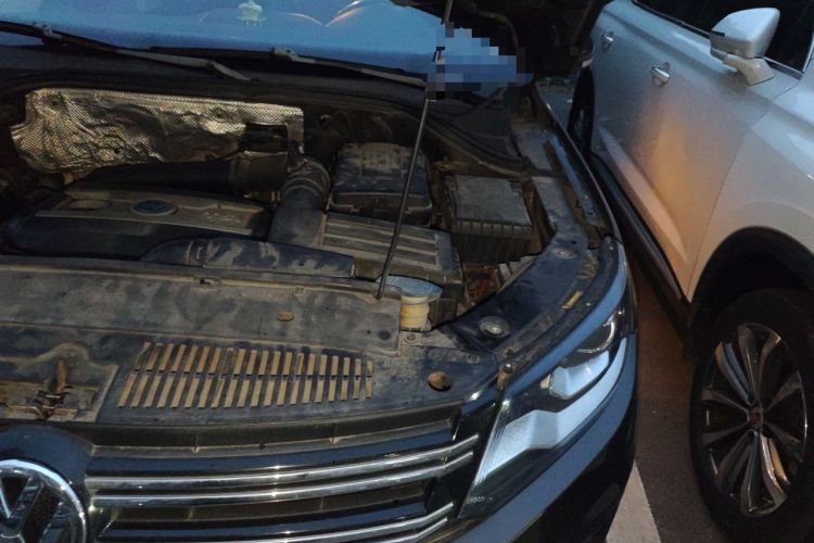 Used Volkswagen Tiguan 2015 1.8TSI Automatic Two-Wheel Drive Luxury Model Engine Bay Left