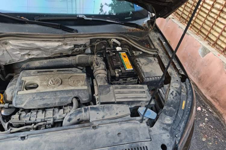 Used Volkswagen Tiguan 2015 1.8TSI Automatic Two-Wheel Drive Trend Edition Engine Bay Left