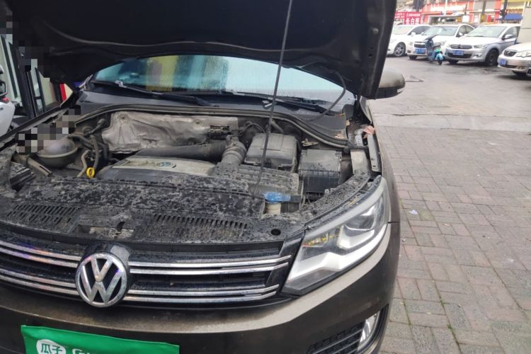 Used Volkswagen Tiguan 2015 1.8TSI Automatic Two-Wheel Drive Luxury Model Engine Bay Left
