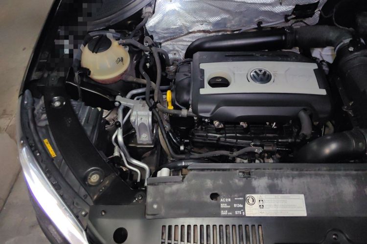 Used Volkswagen Tiguan 2015 1.8TSI Manual Two-Wheel-Drive Limited Edition Engine Bay Right