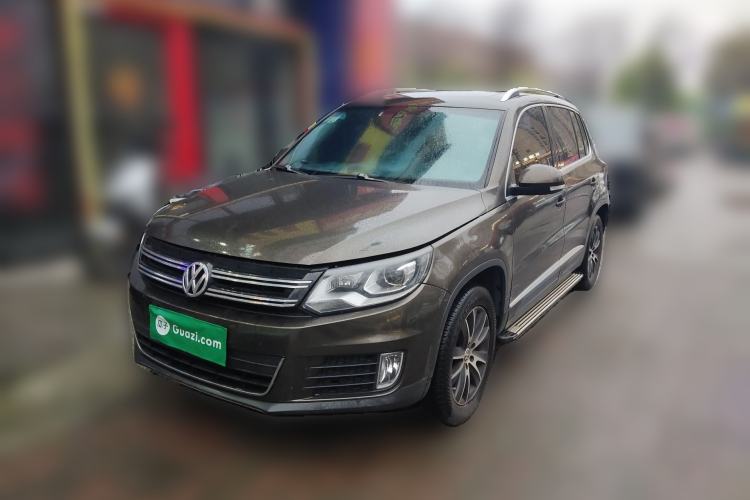 Used Volkswagen Tiguan 2015 1.8TSI Automatic Two-Wheel Drive Luxury Model Front Left 45 Deg