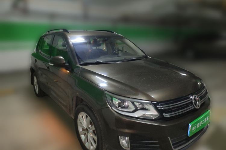 Used Volkswagen Tiguan 2015 1.8TSI Automatic Two-Wheel Drive Comfort Edition Front Right 45 Deg