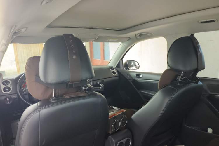 Used Volkswagen Tiguan 2015 1.8TSI Automatic Two-Wheel Drive Luxury Model Headliner