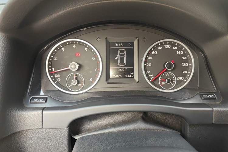 Used Volkswagen Tiguan 2015 1.8TSI Automatic Two-Wheel Drive Trend Edition Instrument Cluster