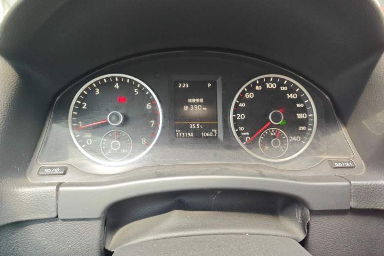 Used Volkswagen Tiguan 2015 1.8TSI Automatic Two-Wheel Drive Luxury Model Instrument Cluster