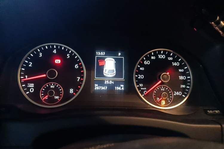 Used Volkswagen Tiguan 2015 1.8TSI Automatic Two-Wheel Drive Luxury Model Instrument Cluster