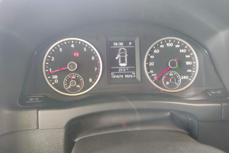 Used Volkswagen Tiguan 2015 1.8TSI Automatic Two-Wheel Drive Trend Edition Instrument Cluster