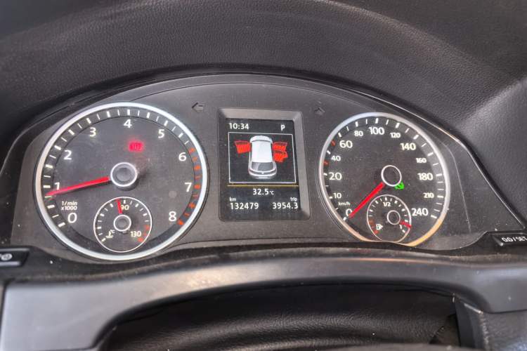 Used Volkswagen Tiguan 2015 1.8TSI Automatic Two-Wheel Drive Luxury Model Instrument Cluster