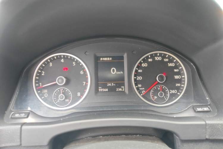 Used Volkswagen Tiguan 2015 1.8TSI Automatic All-Wheel-Drive Luxury Model Instrument Cluster