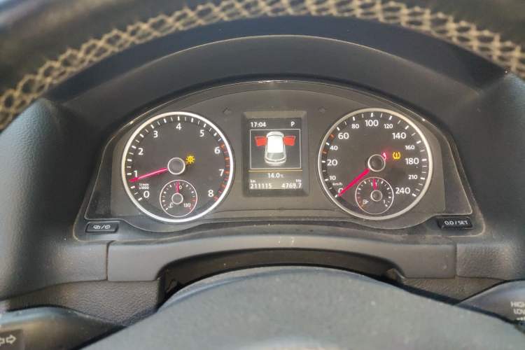 Used Volkswagen Tiguan 2015 1.8TSI Automatic Two-Wheel Drive Luxury Model Instrument Cluster