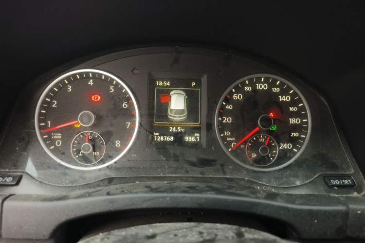 Used Volkswagen Tiguan 2015 1.8TSI Automatic Two-Wheel Drive Luxury Model Instrument Cluster