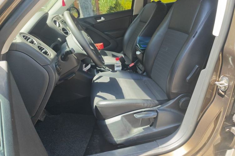 Used Volkswagen Tiguan 2015 1.8TSI Automatic Two-Wheel Drive Trend Edition Left Front Seat