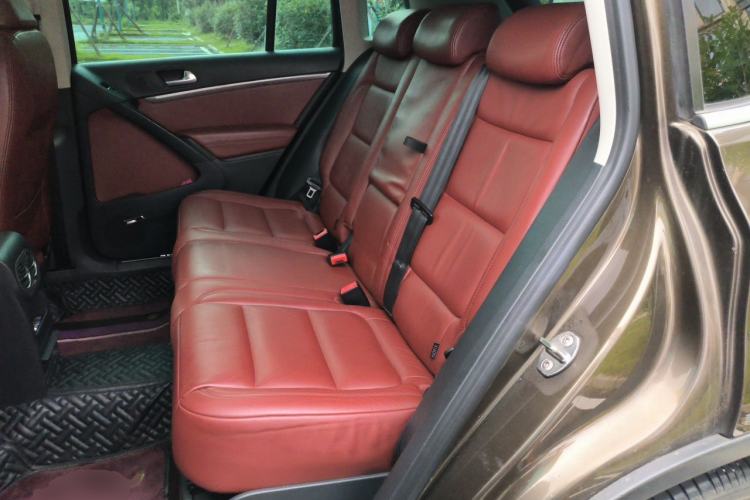 Used Volkswagen Tiguan 2015 2.0 TSI Automatic All-Wheel Drive Flagship Edition Left Rear Seat