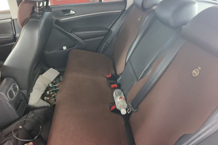 Used Volkswagen Tiguan 2015 1.8TSI Automatic Two-Wheel Drive Luxury Model Left Rear Seat