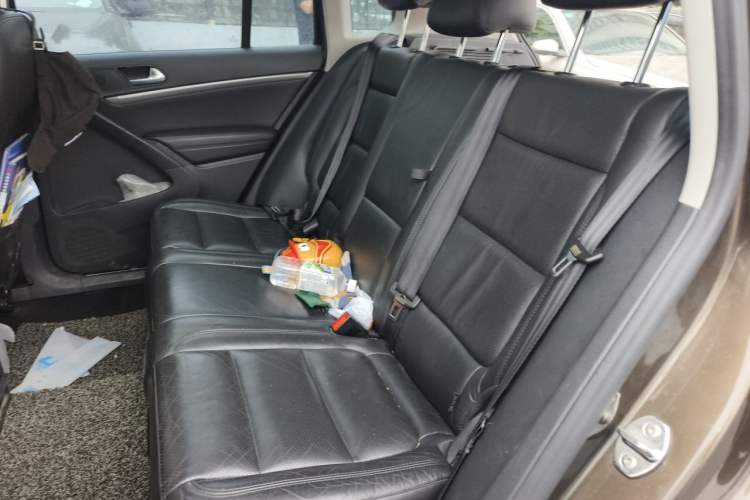 Used Volkswagen Tiguan 2015 1.8TSI Automatic Two-Wheel Drive Luxury Model Left Rear Seat