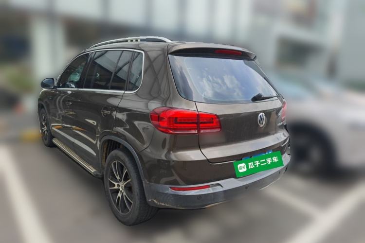 Used Volkswagen Tiguan 2015 1.8TSI Automatic Two-Wheel Drive Luxury Model Rear Left 45 Deg