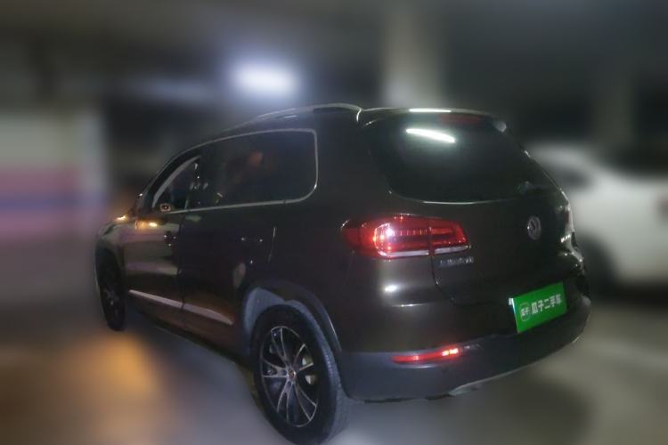 Used Volkswagen Tiguan 2015 1.8TSI Automatic Two-Wheel Drive Luxury Model Rear Left 45 Deg