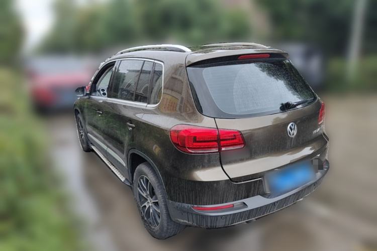 Used Volkswagen Tiguan 2015 2.0 TSI Automatic All-Wheel Drive Luxury Edition Rear Left 45 Deg