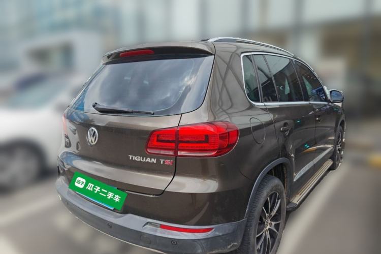 Used Volkswagen Tiguan 2015 1.8TSI Automatic Two-Wheel Drive Luxury Model Rear Right 45 Deg