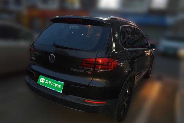 Used Volkswagen Tiguan 2015 1.8TSI Automatic Two-Wheel Drive Luxury Model Rear Right 45 Deg