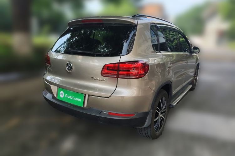 Used Volkswagen Tiguan 2015 1.8TSI Automatic Two-Wheel Drive Trend Edition Rear Right 45 Deg