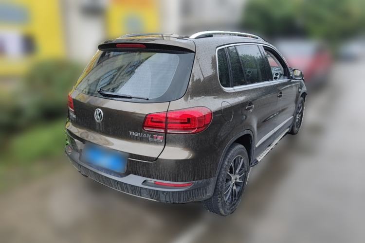 Used Volkswagen Tiguan 2015 2.0 TSI Automatic All-Wheel Drive Luxury Edition Rear Right 45 Deg