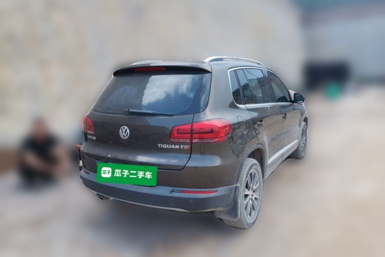 Used Volkswagen Tiguan 2015 1.8TSI Automatic Two-Wheel Drive Luxury Model Rear Right 45 Deg