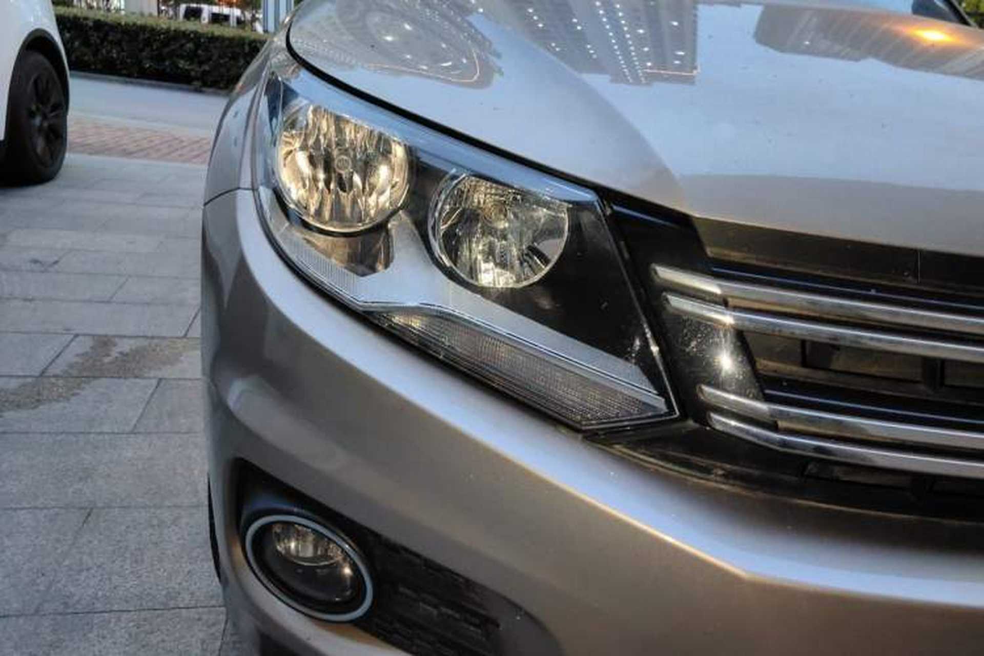 Used Volkswagen Tiguan 2015 2.0 TSI Comfort Edition Right Front Headlight