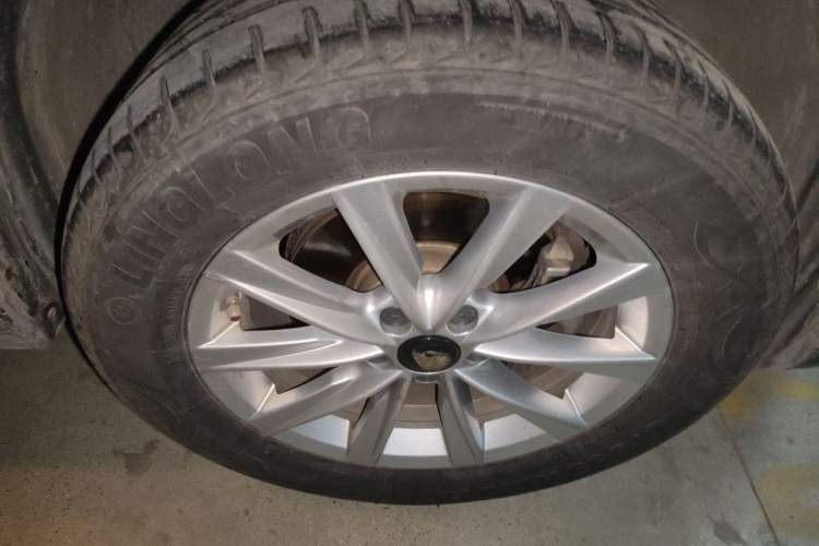 Used Volkswagen Tiguan 2015 1.8TSI Automatic Two-Wheel Drive Comfort Edition Right Front Wheel Hub
