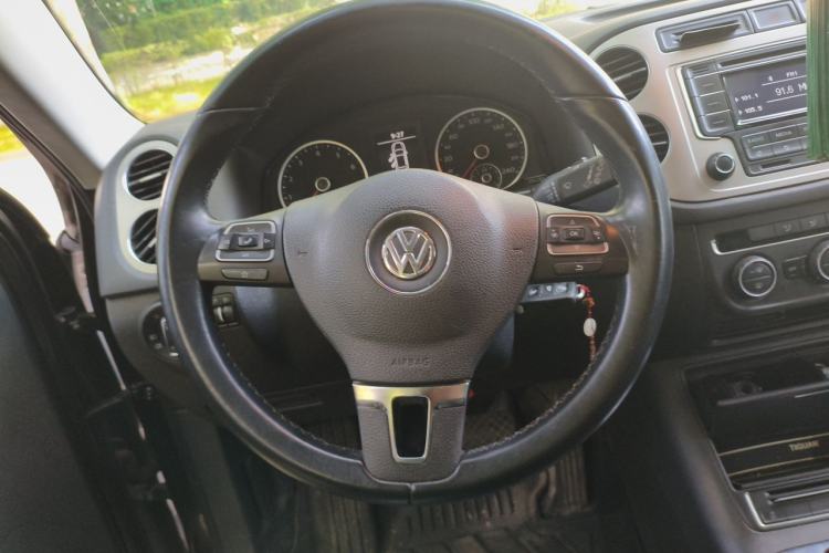 Used Volkswagen Tiguan 2015 1.8TSI Automatic Two-Wheel Drive Comfort Edition Steering Wheel