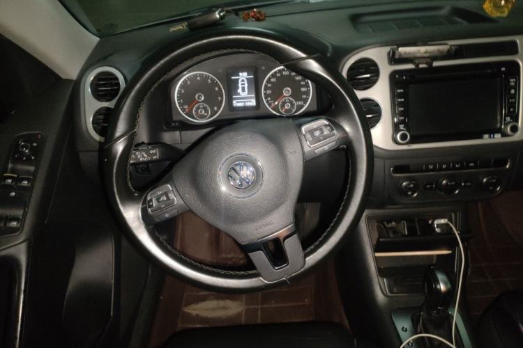 Used Volkswagen Tiguan 2015 1.8TSI Automatic Two-Wheel Drive Comfort Edition Steering Wheel