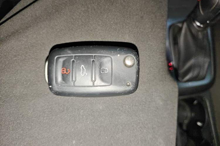 Used Volkswagen Tiguan 2015 1.8TSI Automatic Two-Wheel Drive Luxury Model Vehicle Key