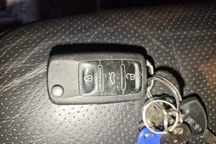 Used Volkswagen Tiguan 2015 1.8TSI Automatic Two-Wheel Drive Luxury Model Vehicle Key