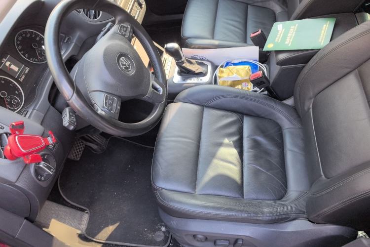 Used Volkswagen Tiguan 2015 2.0 TSI Comfort Edition Left Front Seat