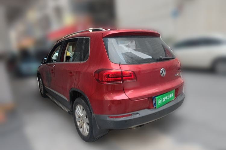 Used Volkswagen Tiguan 2015 1.8TSI Automatic All-Wheel-Drive Luxury Model Rear Left 45 Deg