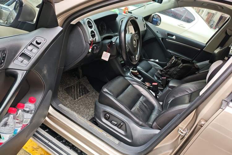 Used Volkswagen Tiguan 2015 1.8TSI Automatic All-Wheel-Drive Luxury Model Driver Seat