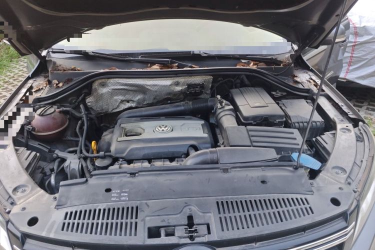 Used Volkswagen Tiguan 2015 1.8TSI Automatic Two-Wheel Drive Comfort Edition Engine Bay